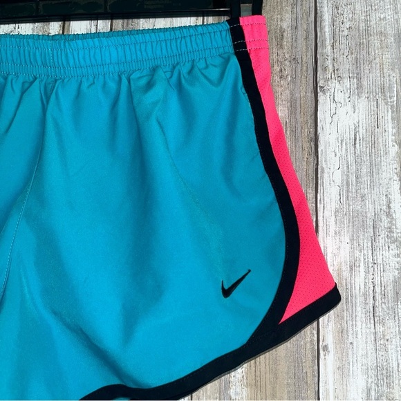 Nike Girls Blue & Pink Shorts - Picture 3 of 6
